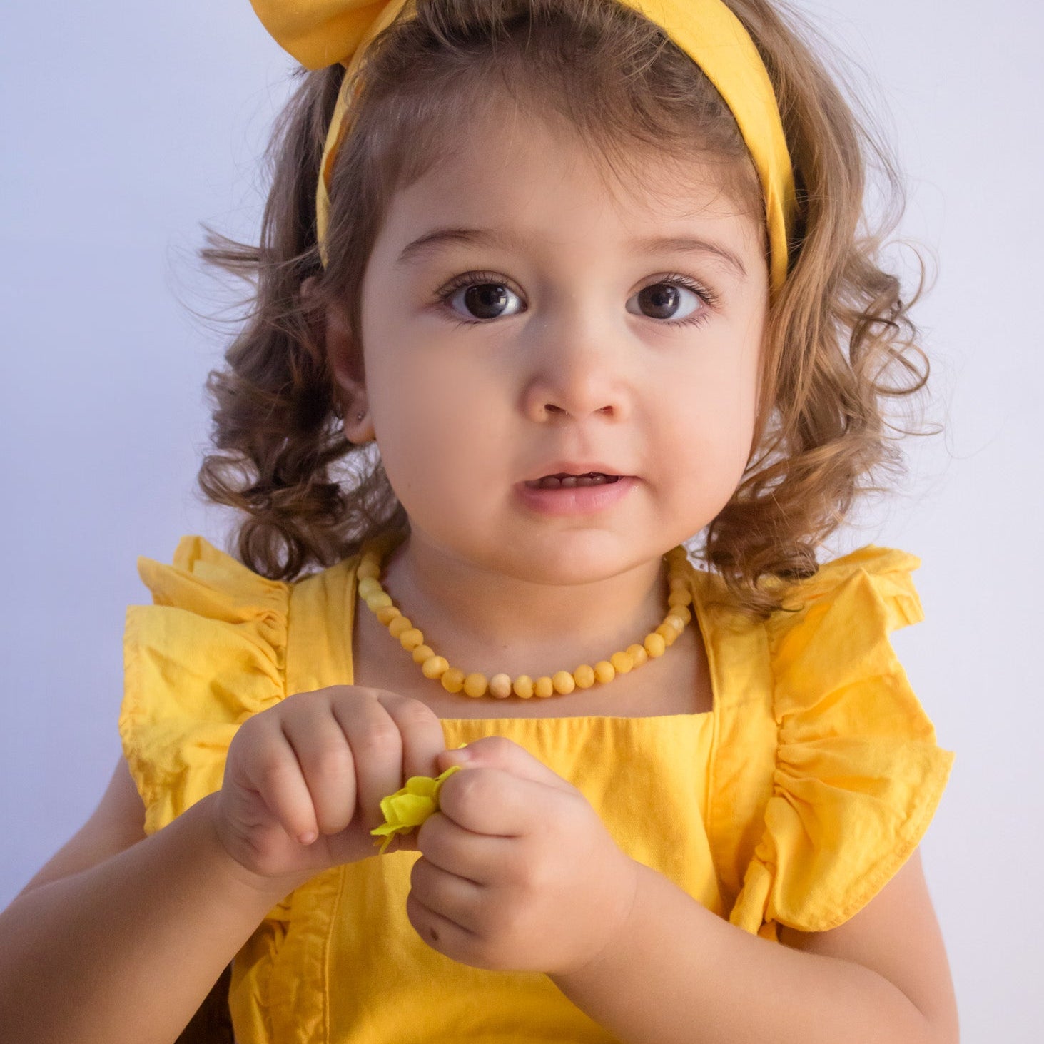 Colar de Âmbar Báltico TOQUE DE CALMA bruto para bebê 32-33 cm